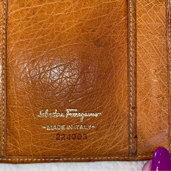 Vintage Salvatore Ferragamo Luxurious Ostrich Leather Wallet / Clutch - Picture 6 of 12